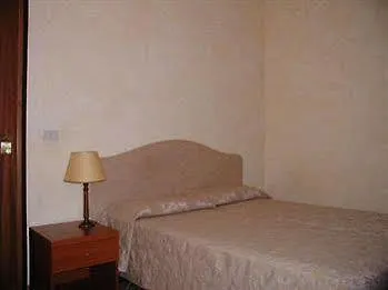 Residenza Camilla Rome