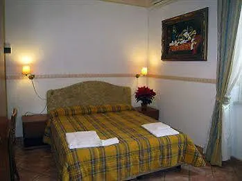 Residenza Camilla Rome 3*,